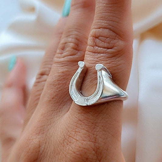 Horseshoe Signet Ring - 925 Sterling Silver Lucky Ring