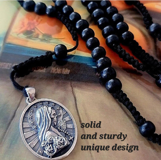 La Santa Muerte Rosary Necklace: 925 Silver  Heavyweight Praying Pendant