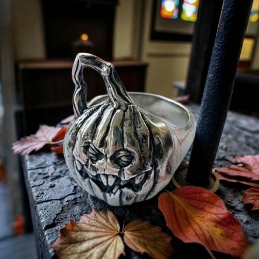 Jack-o'-Lantern Pumpkin ring - Handmade Sterling Silver - Large statement ring